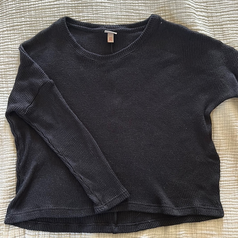 Cape Juby Black Sweater - Medium